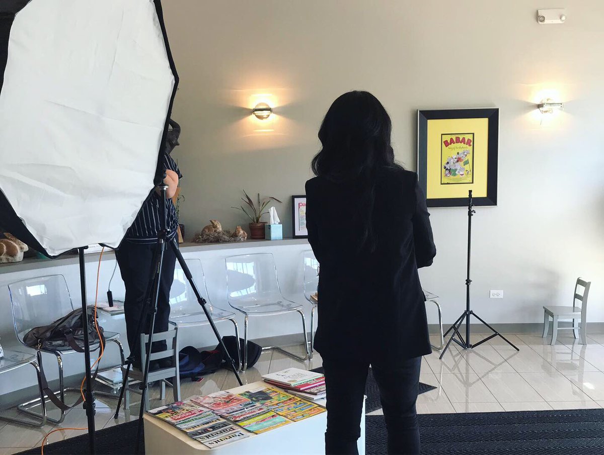 mommydibs's tweet photo. We had a great #mdibspeakersworkshop on Friday! Our aspiring mommy dentist speakers had professional headshots taken, learned about what a speakers packet should look like, & practiced speaking in front of an audience! Thank you SDI for sponsoring! #womenspeakers https://t.co/4M4jtuTFOn