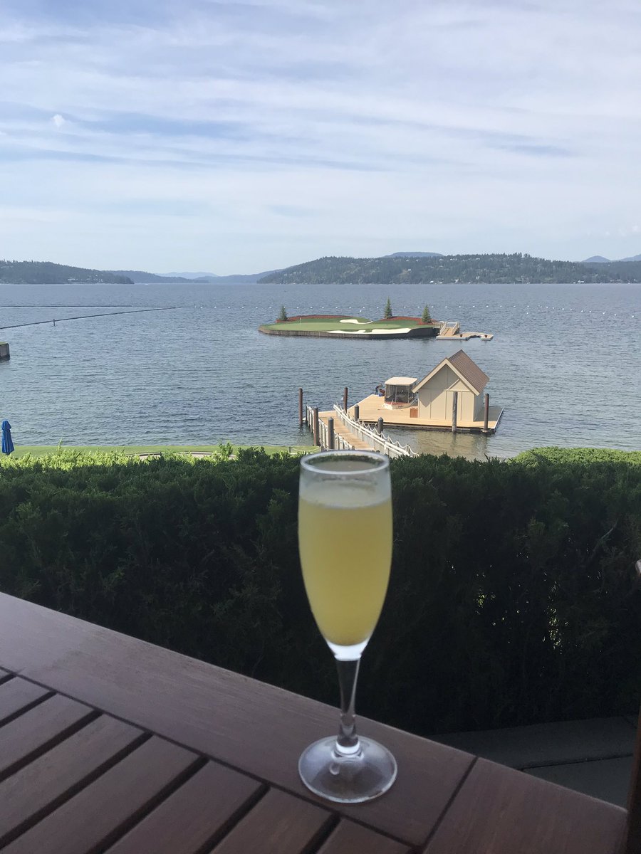 BigIrish71's tweet photo. Morning vibes ⛳️🥂 #CouerdAlene #Golf #Vacation #Mimosa #floatinggreen https://t.co/T3exFTulMV
