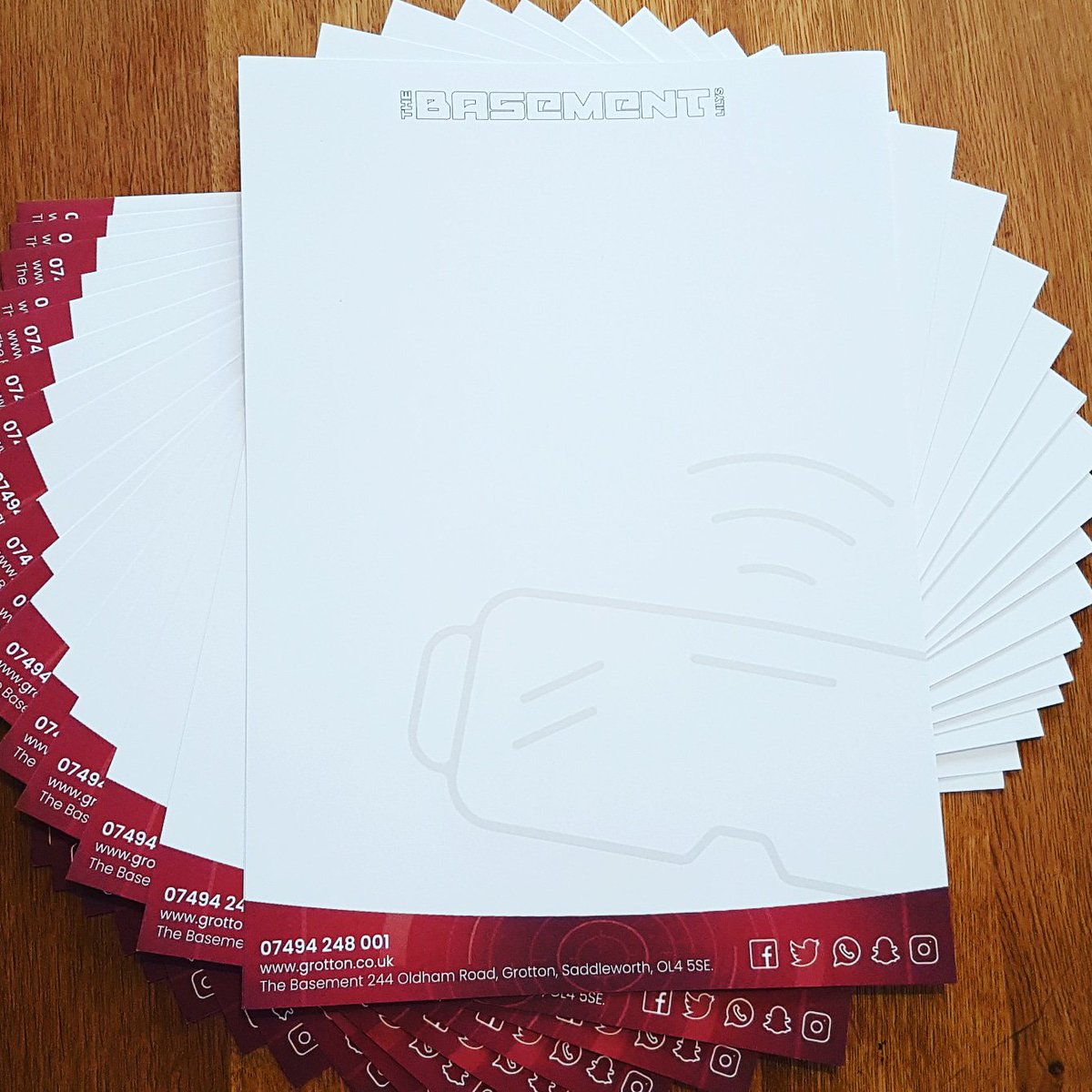 Letterheads although we live in an ever evolving digital world there is still a place for stationary for marketing
#branding #marketing #stationary #business #vr #gaming #happycutomer #firstimpression #standoutfromthecrowd #mcr #manchester #saddleworth #letterheads #design