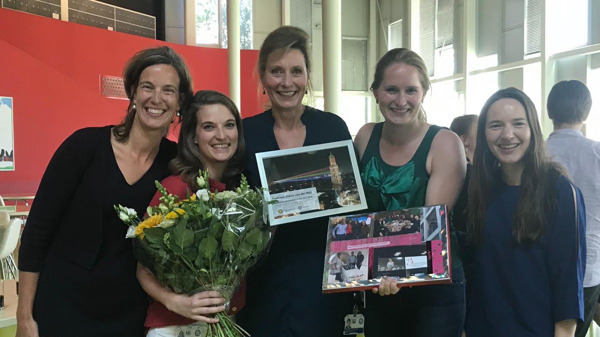 Cancer_UMCU's tweet photo. Congratulations to Supervisor of the Year 2019: prof. dr. Elsken van der Wall. 
This award has been given out by members of the Graduate School of Life Sciences (GSLS) PhD council. The winning supervisor (and the 4 other nominees) were nominated by their PhD students. https://t.co/V2eLaAYERJ