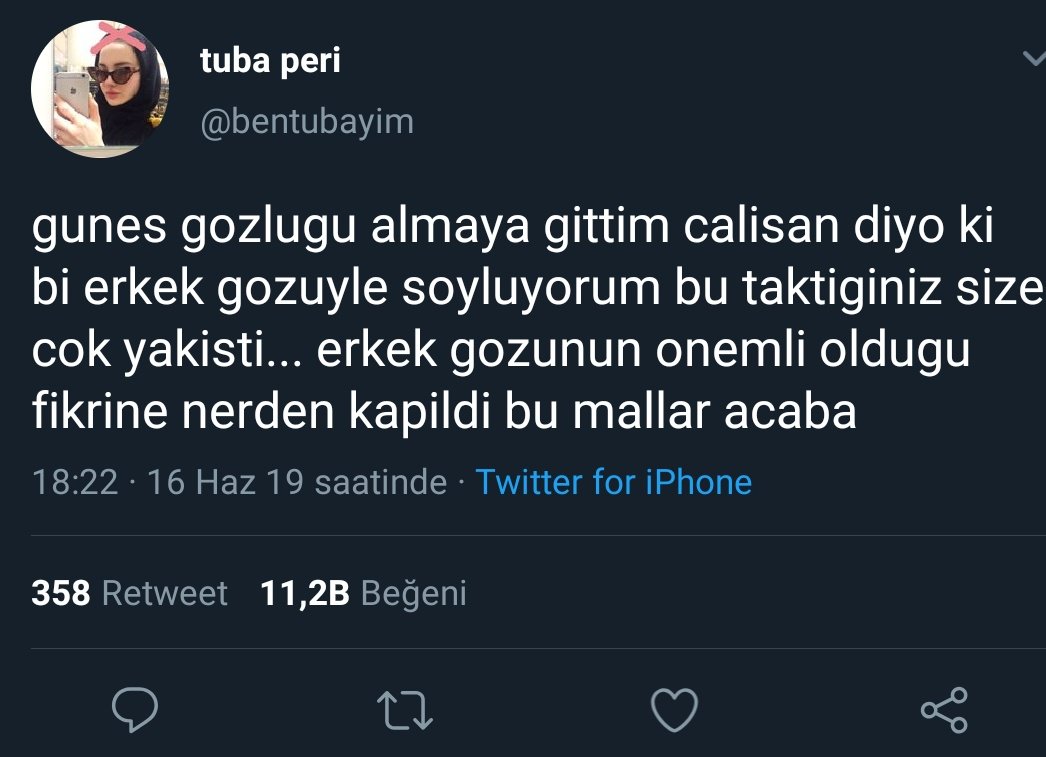 adam seni insan zannedip iki kelime güzel söz söylemiş nazik davranmış aq öküzünün tribine bak. böyle tipleri gördükçe deliriyorum bunlara bu özgüveni verenlere tekte gireyim