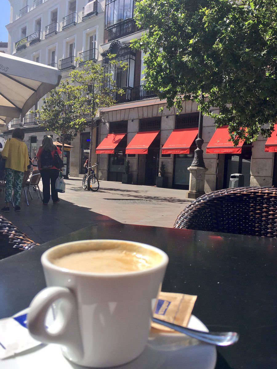 Getting my bearings.... start of <a href="/DoyleCollection/">The Doyle Collection</a> European sales roadshow. Looking forward to promoting #purecork gems this week in Spain 😀