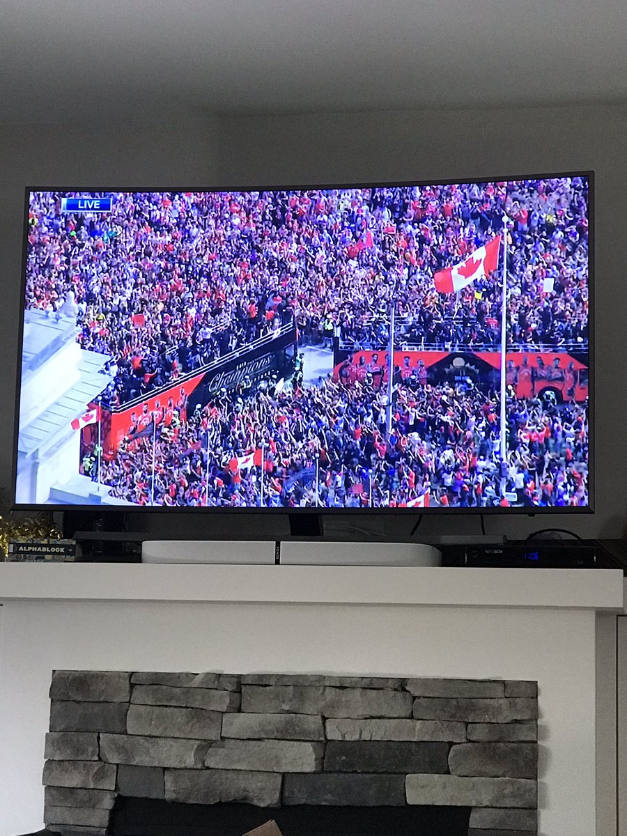 michelledanese's tweet photo. So proud to be Canadian and to be witnessing history here in #Toronto. What a day! Wow! @Raptors #WeTheNorth #timandsidrollcall https://t.co/wDFiD3H8Xz