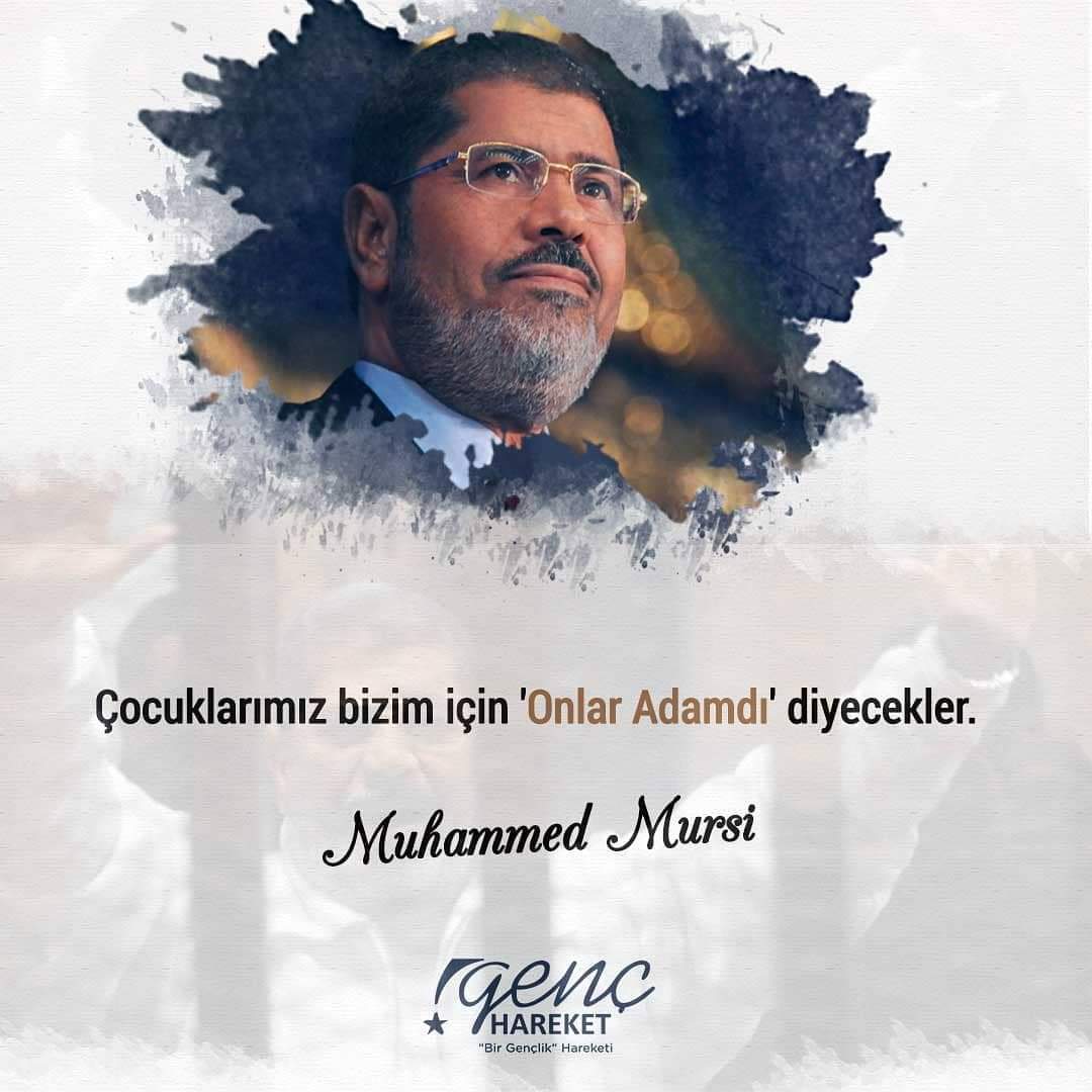" innâ lillâhi ve innâ ileyhi râciûn"

#Mısır'ın seçilmiş ilk cumhurbaşkanı Muhammed #Mursi mahkeme salonunda hakka yürüdü. Allah sehadetini kabul etsin. Ümmetin Başı Sağ olsun

#MuhammedMursi #Mursi #Mısır #şehadet #şehid 
#van #insanvemedeniyethareketi