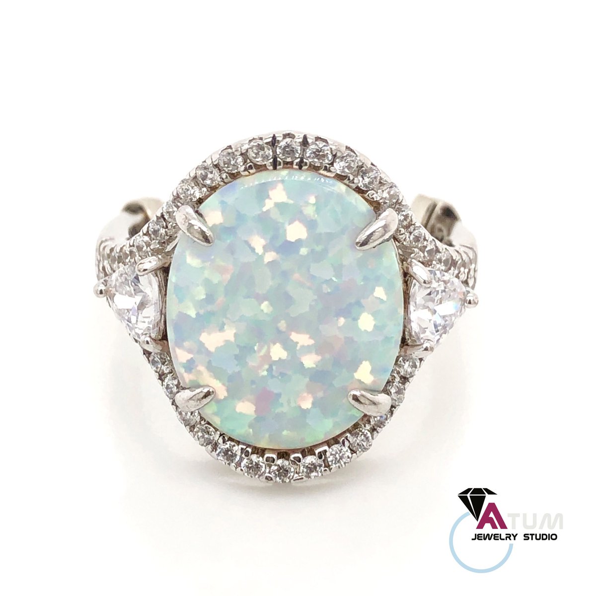 In Irvine, CA. Tel: (949) 402-8478
The best way to make a statement is through a piece of jewels 💋💋💋
.
#opal #gemstonejewelry #finegems #australianopals #finejewellry #highjewelry #opaljewelry #opalring
#customjewelry #jewelrystylist #irvinelife #costamesalife #ocphotographer