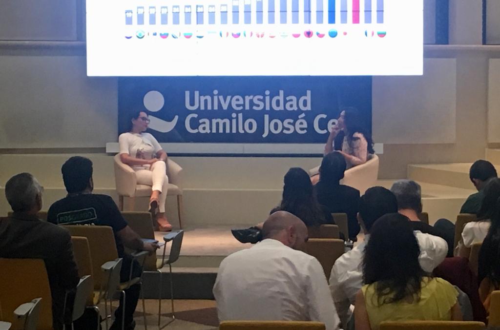 cigmapucjc's tweet photo. La última sesión del día de la Simulación de Gobierno 2019 ha corrido a cargo de Carmen Vegas, exministra de Perú, y Pamela Asturizaga, @pasturizaga , Resident Program Officer - LAC International Republican Institute. #SimGob19 #ComPol https://t.co/27Iap5o8km