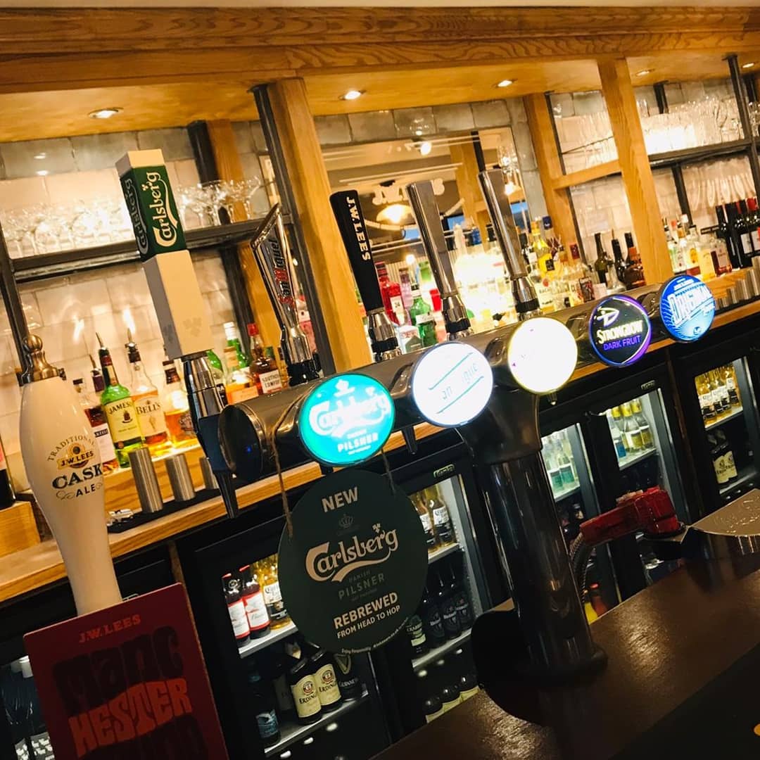 HotSpotQuiz's tweet photo. Join us at @TheHeaton474 this #Wednesday for the 1st @HotSpotQuiz with #FreeEntry #FreeNibbles for each team & it #WineWednesday as well 🥂🍷🍾
#SmartPhoneQuiz #PubQuiz #HotSpotQuiz #QuizNight #SpeedQuiz #StockportQuizNight #StockportQuiz
https://t.co/rL9TplB3uH https://t.co/MWFEjOC5lT
