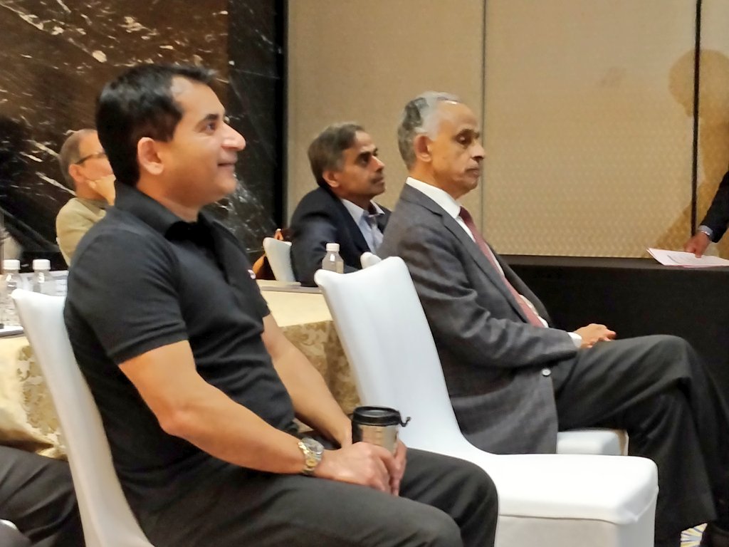 RadioActive90_4's tweet image. And we love that @UTobyM of @DynamaticTech is spotted with his own glass #Byoc at the #CEOConclave of @fluid_of  #FPSI
@SwachSurvekshan @SwmrtBengaluru @SwachhBharatGov