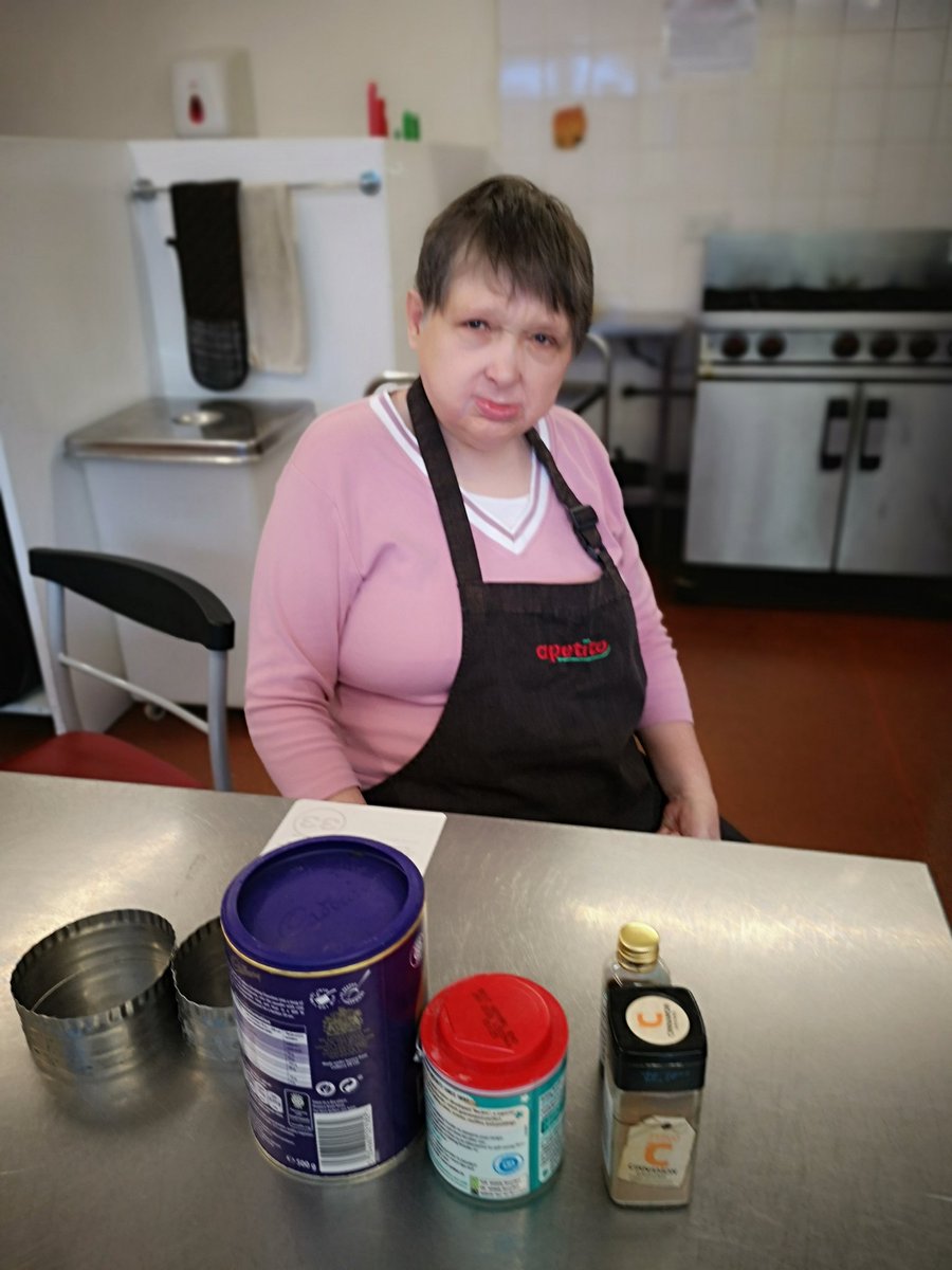 ProspectHouse99's tweet photo. Having a trail run before our Cupcake Day on Friday Trying our hand at chocolate biscuits #hicaactivities #hica #cupcakeday #Alzheimers #trialrun #promoteindependance https://t.co/pb5vEqg1L8