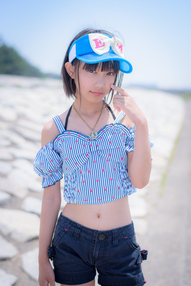しゆん【騎士X】 | 黒ニット買った、どう？ | Instagram