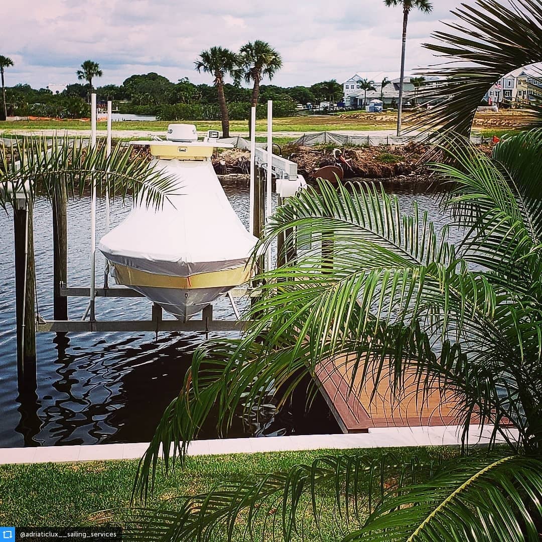 miamicorp's tweet photo. Here is a great looking WeatherMax 80 boat cover by our friends at @Adriatic Lux LLC.
@Safety Components .
.
.
#weathermax80 #custommade #marinecanvasshop #boatcover https://t.co/vWimMSb6on https://t.co/zgkJtew07B