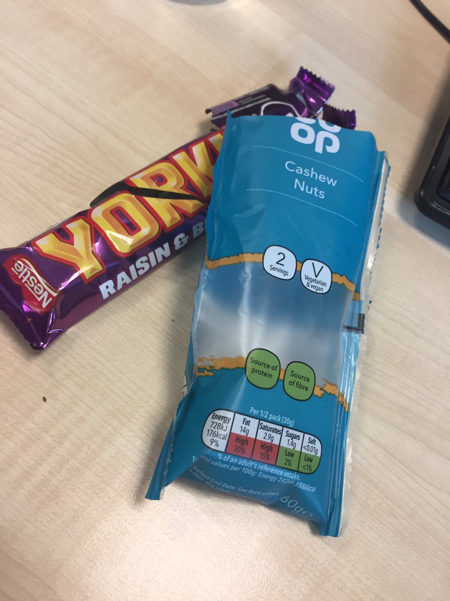 FMHursty's tweet photo. Was so hungry I ate both of these at the same time and it was so good, I can never eat them individually ever again - just need to come up with a catchy name for this new #snackcombo YOR-SHEW? CA-RKIE? https://t.co/MJPDo2urd7