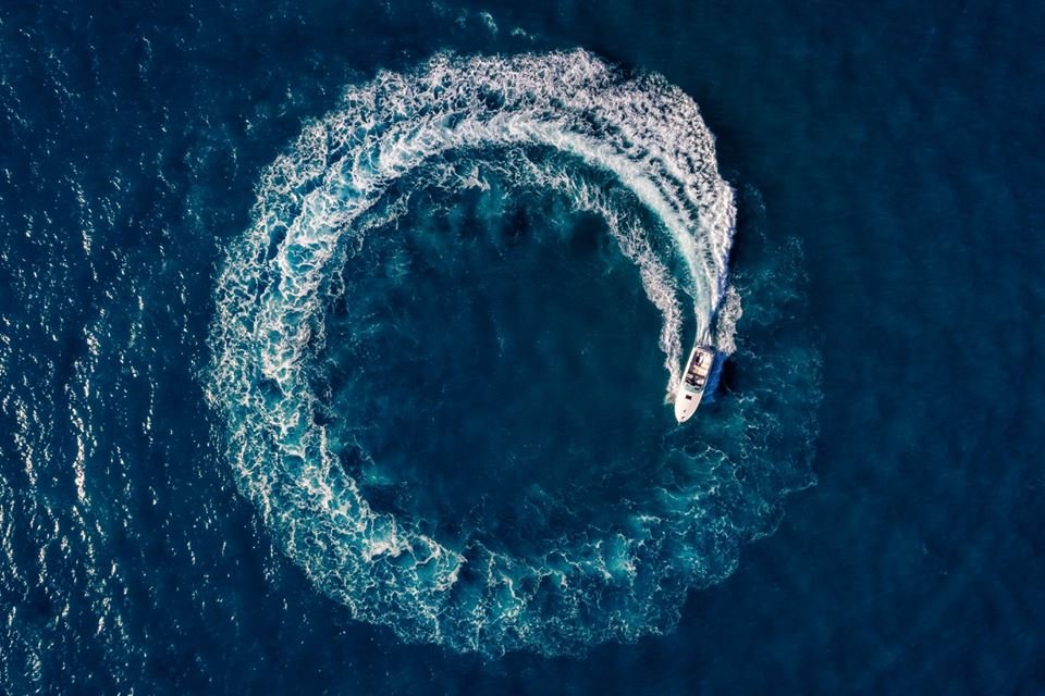 Foremost's tweet photo. Buying a boat for the first time is exciting, but can also be very challenging if you don’t know what you’re looking for. Before you start shopping, ask yourself these questions: https://t.co/AcUotW80ft https://t.co/nkVNkM281J