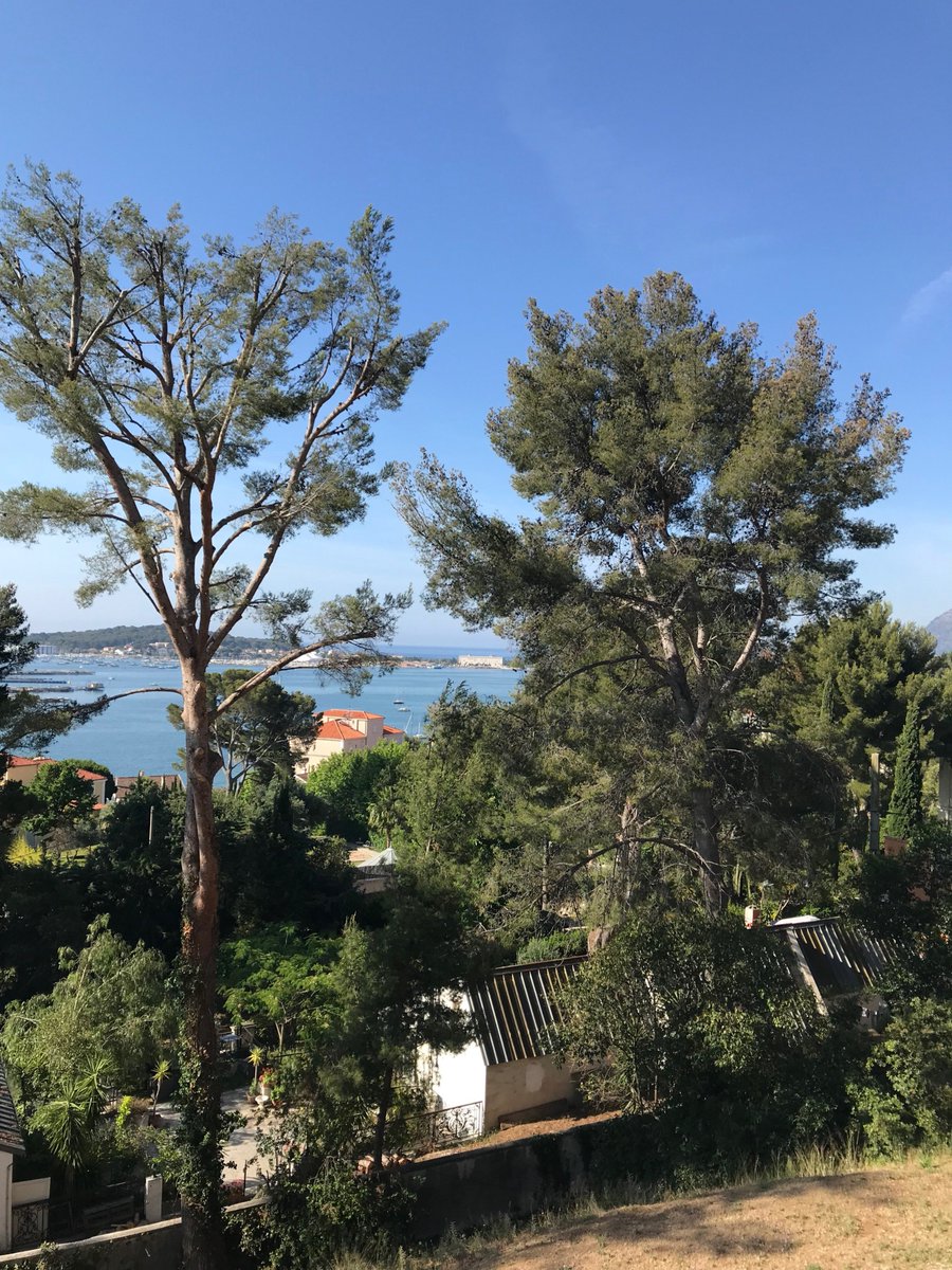 STePSAS's tweet image. Step AT participe au programme &quot;Creative Starter&quot; à la  @VillaTamaris aujourd&apos;hui ! 👍

Délibération du jury ce soir, on croise les doigts ! 😅

#smath #culture #projet #europe

En partenariat avec @TVT_Innovation et @LPortDCreateurs