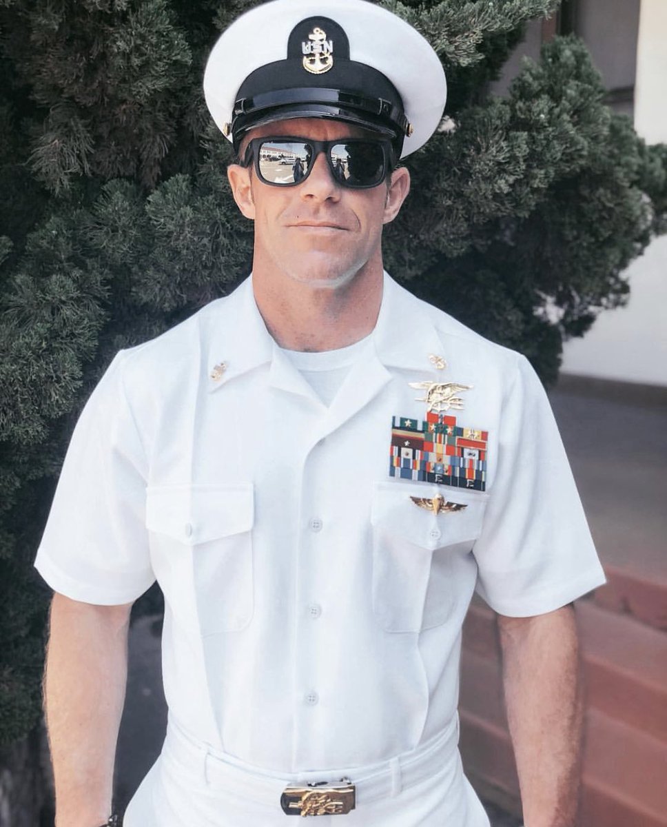 forgedclothing's tweet photo. #FREEEDDIE UPDATE 🇺🇸 Chief Eddie Gallagher’s trial begins today. Please pray for Eddie and his family. 🙏🏻
__
#justiceforeddie #eddiegallagher #teamgallagher #LLTRB #navyseals #usnavyseals #forged #forgedclothing #forgedsupportsthegallaghers https://t.co/uK2zle7iBW