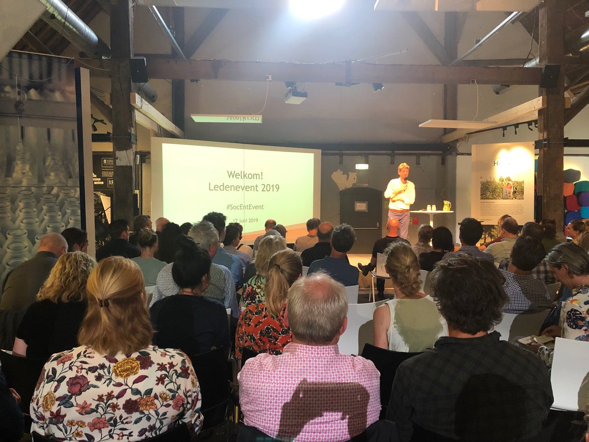 Krommunity's tweet photo. Joe! Vandaag zijn we bij het ledenevent van @SocEntNL bij @CBetaHoofddorp 👋🏼 #SocEntEvent https://t.co/9EBAMfJU3q