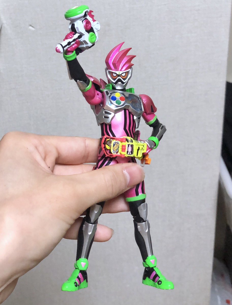 画像８付　フィギュアーツ　エグゼイド　セット 画像8付 フィギュアーツ エグゼイド セット Amazon.co.jp: TAMASHII