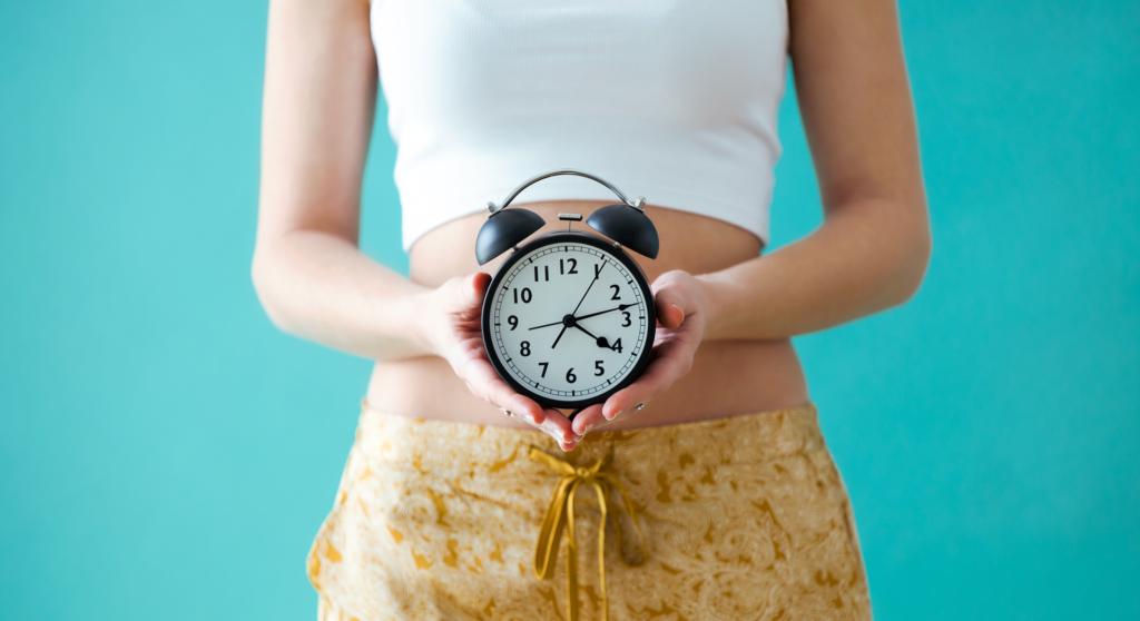GutMicrobiotaWW's tweet photo. ⏰ Microbiote Intestinal : l’étroite connexion entre le #floreintestinal, les habitudes alimentaires et le rythme circadien. Selon la revue parue dans #Microorganisms, le sommeil contrôle la rythmicité entre les prises alimentaires et les moments de jeûne :https://t.co/z146g5aR3w https://t.co/oEnUDsKaBN