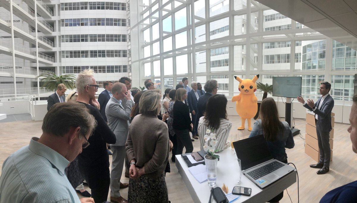 dutchauthentics's tweet photo. Vandaag lanceerde @dutchauthentics de Participatie Game bij de @GemeenteDenHaag. De Participatie Game activeert, stimuleert en ondersteunt de deelnemers om aan de slag te gaan met burgerparticipatie. #seriousgaming #gamification https://t.co/fwZHUMWVvh