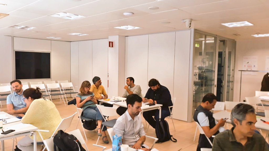 BETA_TechCentre's tweet photo. ✏️📑✔️ Nice day in @accio_cat, thinking about how to apply #RRItools to increase the impact of our @MSCActions #tecniospring research projects.
#ResponsibleResearch & #Innovation https://t.co/uOhd3sjxCD