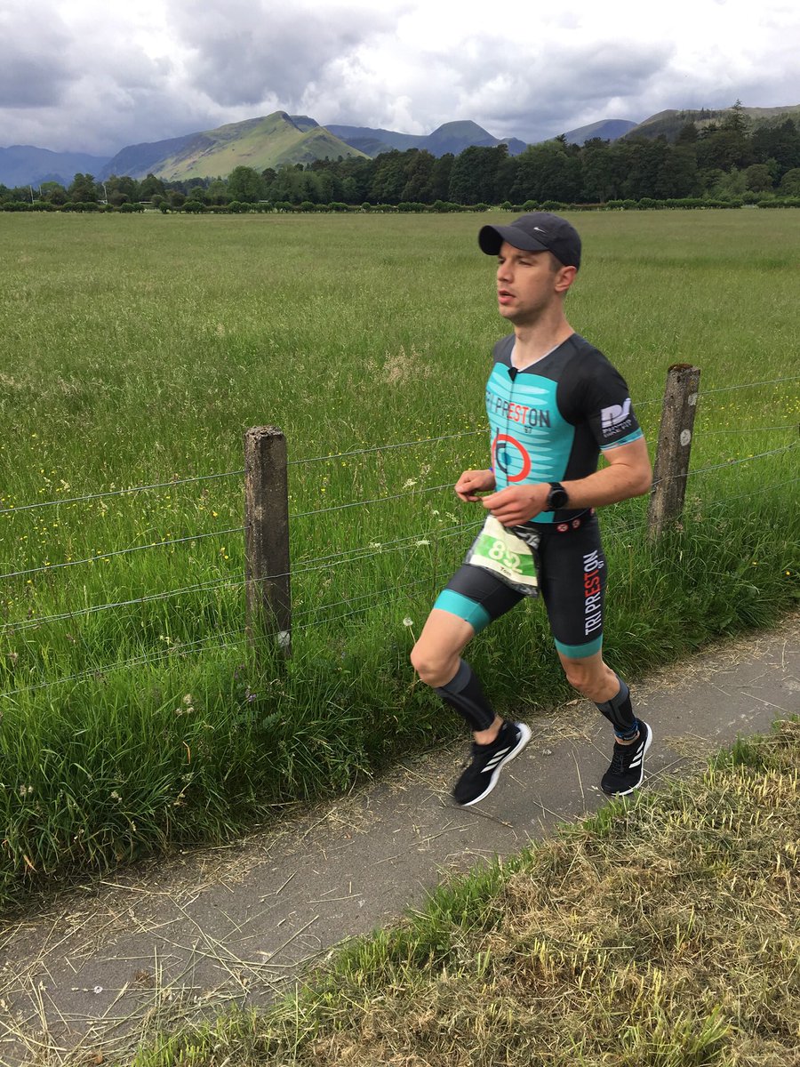 em_ltaylor's tweet photo. What a day yesterday!! 14 hours on the DH feedstation at @TheLakesmanTri, from the first runner past at 0910 to the last runner past at 2228, we cheered every single one of them 👏🏼 we don’t leave until the last person is done 💪🏼 #TeamSpirit #dhrunners #thebestclub @DHRunners https://t.co/fCOcG7WM7N