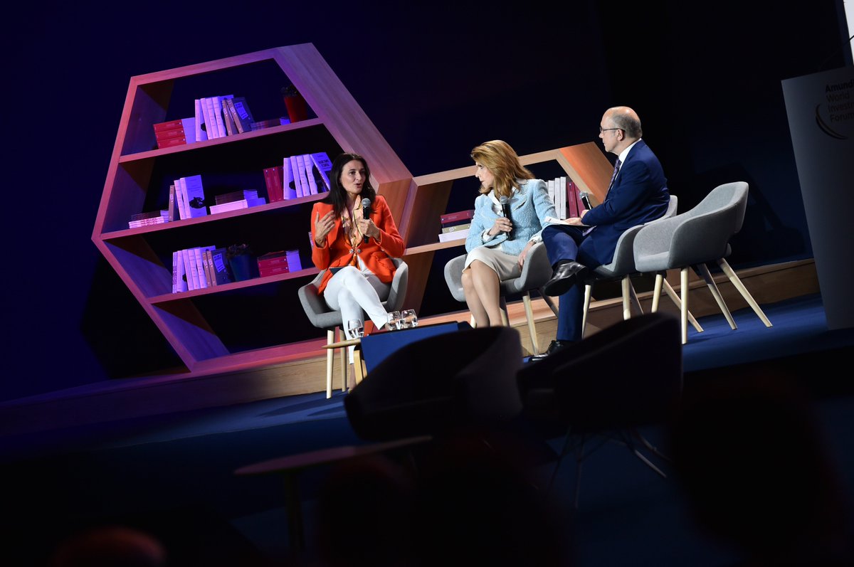Amundi_ENG's tweet photo. 🔙 #AmundiWIF19 | The 9th edition of the forum gathered prestigious speakers from around the world. The 2-day event was the occasion for discussions and debates related to financial challenges.
(Re)discover the interviews of our guests speakers  ⬇🎥 
https://t.co/uuustj4QFq https://t.co/ww4F5gAq86