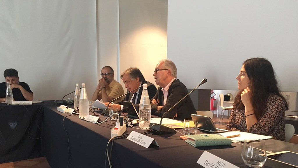 transcrime's tweet photo. Professor @ernestosavona at the Third Consortium Meeting of #protoneu to present the preliminary results of project #protoneu under the @EU_H2020 programme, in the presence of the mayor of #Palermo @LeolucaOrlando1 @ComunePalermo @unipa_it #OrganisedCrime #TerroristNetworks https://t.co/myvdnQ3LQK
