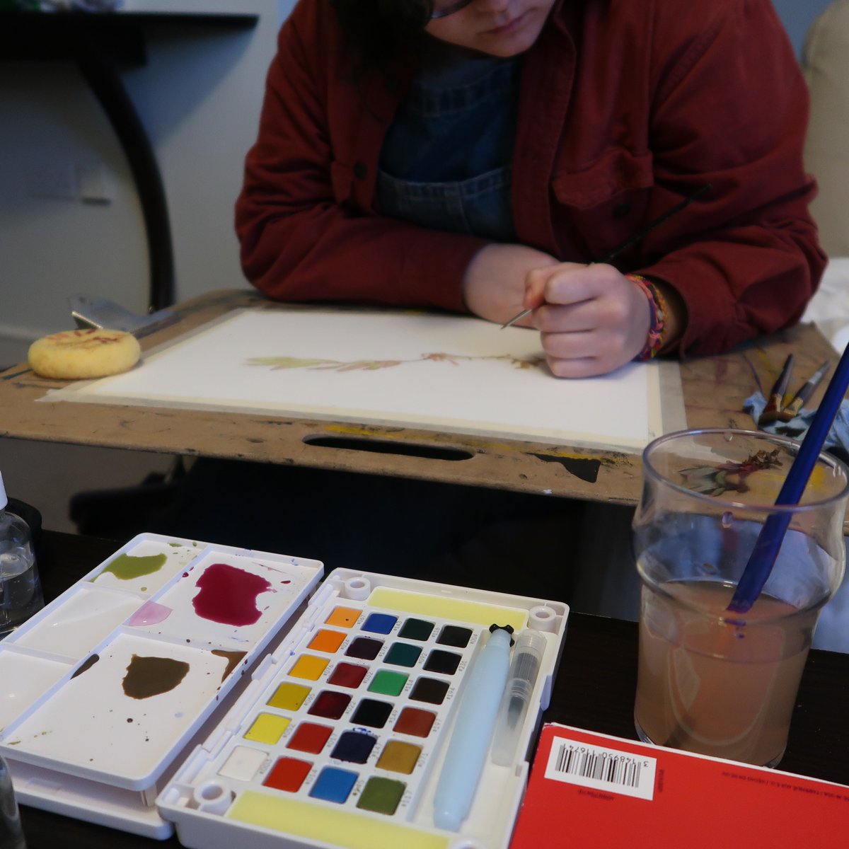 Transy's tweet photo. Students in our #TransyInIreland program are heading into their final week at the @burrencollege. The Intro to Drawing class allows students to explore technical/conceptual issues using the Irish people, culture and landscape as their inspiration. #studyabroad https://t.co/13arpp24ZM
