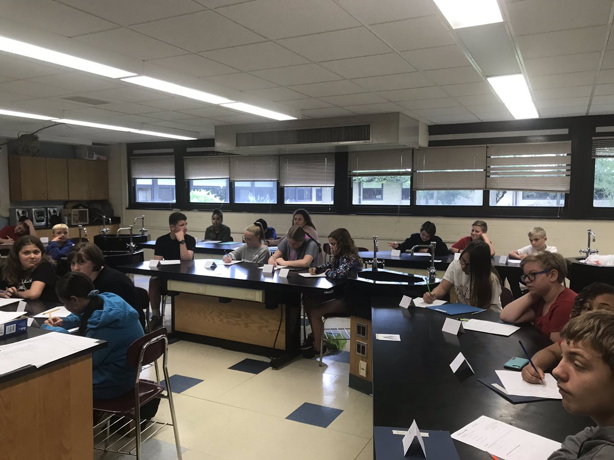 Casciom74's tweet photo. Day 1 of Summer Skill Building @HarlemMS is underway! #summerlearning #extendedlearningopportunities #summerenrichment @HSD122 Huskie Proud https://t.co/kXdNJxE4N9