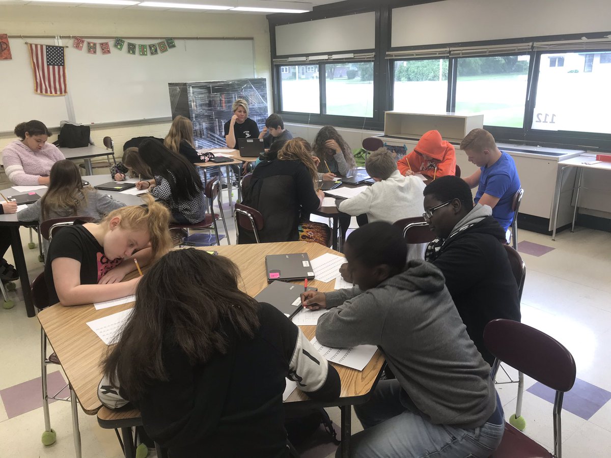 Casciom74's tweet photo. Day 1 of Summer Skill Building @HarlemMS is underway! #summerlearning #extendedlearningopportunities #summerenrichment @HSD122 Huskie Proud https://t.co/kXdNJxE4N9