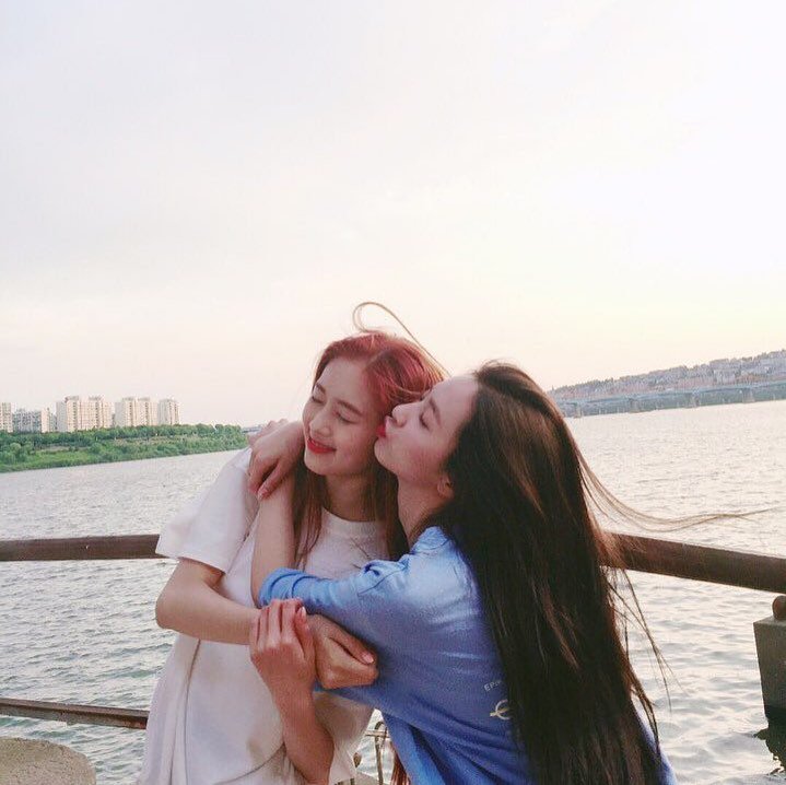Honeymoon 메이 May メイ 廣川茉音 Hirokawamao Cherrybullet 체리블렛 T Co Yvmnqjp1af Twitter
