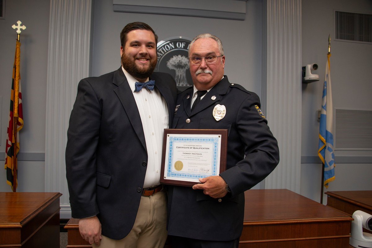 MrRoutzahn5thG's tweet photo. I was fortunate to celebrate my father and his many accomplishments as a police officer with his swearing in ceremony for @HagerstownPD. #backinblue #BlueLivesMatter #35yearsofservice #outofretirement https://t.co/UEtpPj0dKn