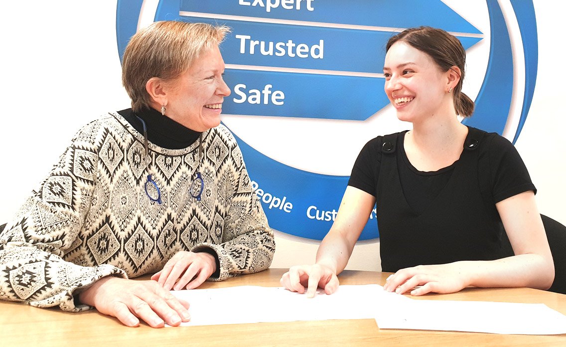 nmite_ac's tweet photo. Friday saw Elise Cummings, part of our talented Design Cohort, complete her placement with the @balfourbeatty Living Places team! Proudly pictured here also with Founding Trustee and Director @karenusher8 #thefutureofengineering https://t.co/97HtDoczkj
