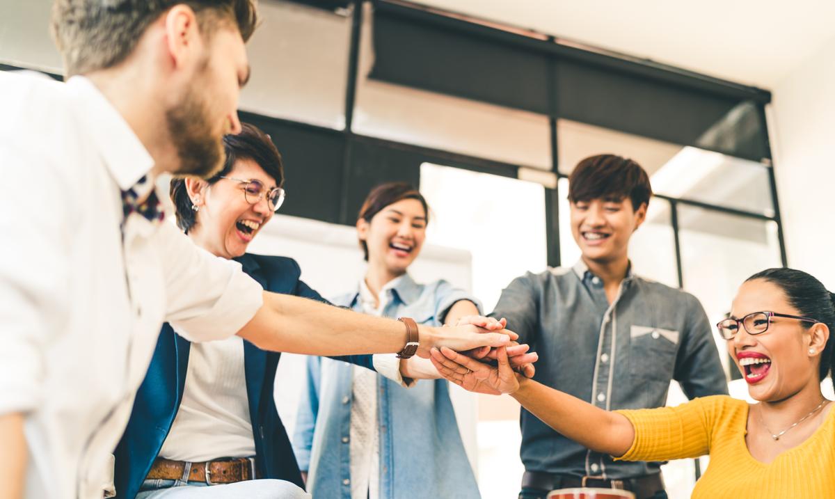 Do not let performance pressure and stress discourage you! These 3 perspectives help you to go to work enthusiastically – even if you feel pressure to perform well or if you are stressed. debaak.net/2vK6RnL