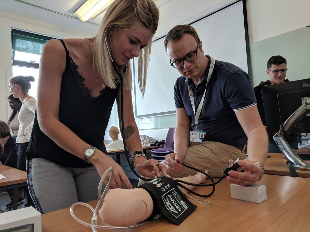 martaroldo's tweet photo. Learning about health checks in a safe and fun environment #uopcaen @UoP_PharmacyBMS @UoPDentistry @Universite_Caen @UoPGlobal @ChrisChangUoP https://t.co/nqGAsYXF0u