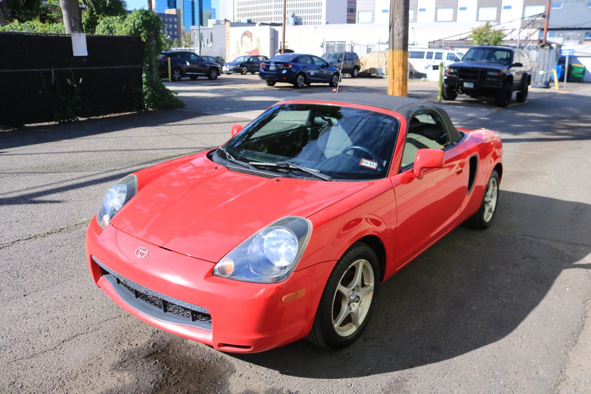 ClassicCarsSMG's tweet photo. 2001 Toyota MR2
Runs and drives beautifully!
#ImmaculateCondition
#Desirable
#ToyotaMR2
#ClassicCars
#VintageCars
Visit our website: https://t.co/HDPnuzpW2o
Call us at 303-296-1688 https://t.co/cJuSPUlv58