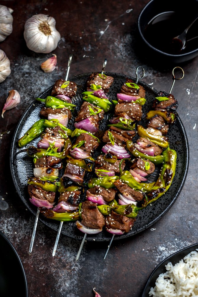 KitchenKapers's tweet photo. #DidYouKnow that only 1 in 10 Shishito peppers is #spicy? Head to @HostTheToast for our new favorite way to #cook this gambler's pepper: Asian Steak and Shisito Skewers. -> https://t.co/m9SbsCqhV7 https://t.co/IGliZt3abU