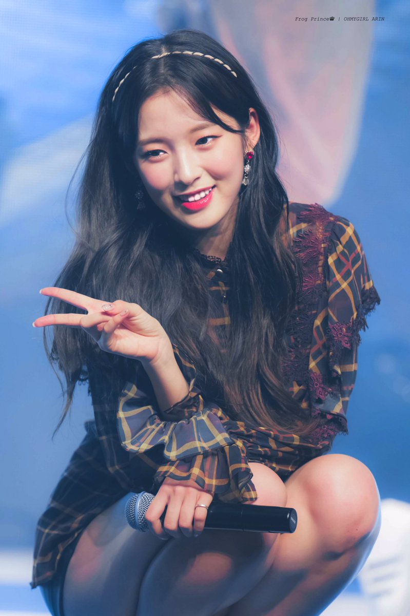 _Frog_Prince's tweet photo. 🎉190618🎉 #해피아린데이

우리 막내 아린이 21번째 생일 너무 축하해🥰🎉
앞으로도 영원히 함께 하자💕

#HAPPYArinDAY
#아린 #ARIN #최예원 #アリン https://t.co/skjfPdNR2G