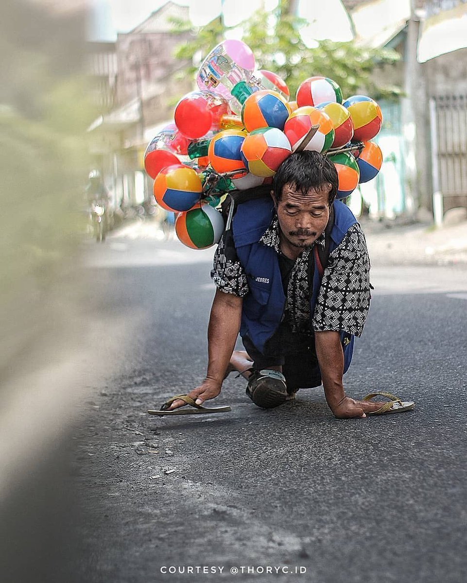 Lalu kalian masih juga mengeluh dengan warna-warni hidupmu?