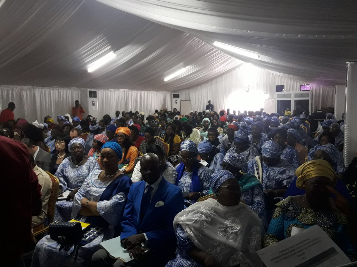 GuineeMano's tweet photo. Début de la conférence intergénérationnelle des femmes et filles leaders pour la paix et la sécurité au sein de la @ecowas_cedeao et du #SAHEL à #Conakry du 17 au 18 juin 2019.
#Kibaro https://t.co/2VHblnjnq2
