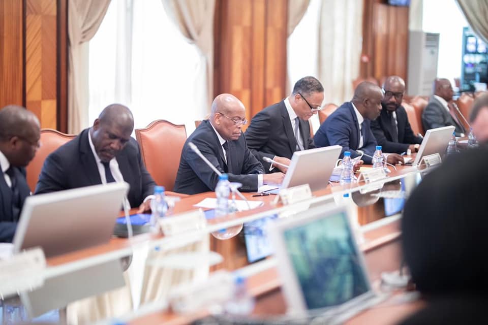 AndersonMboma92's tweet photo. Franck Nguéma : « Je fixe comme premier défi aux Panthères du Gabon de se qualifier pour la Coupe d’Afrique des nations de football 2021 au Cameroun » - https://t.co/wYrT7TQa6d https://t.co/6OtKJBCzfk