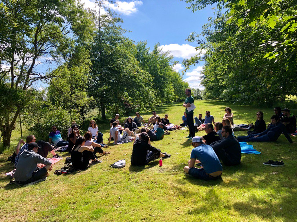GreenWorkAgency's tweet photo. La semaine dernière on a pris du bon temps mais aussi bien travaillé avec les dynamiques collaborateurs de @DKeysParis et @Digital_andCo. Merci à eux pour leur confiance et leur participation ! #séminaire #reflexion #green #facilitation #énergie #collectif #arbres #nature https://t.co/psexrQkoKF