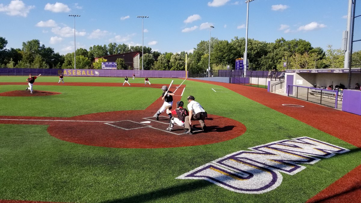 LukeRausch2's tweet photo. Great Flash Back to 2018 @BlizzardBasebal playing at @NorthwesternMN https://t.co/IAA2PcXYcY