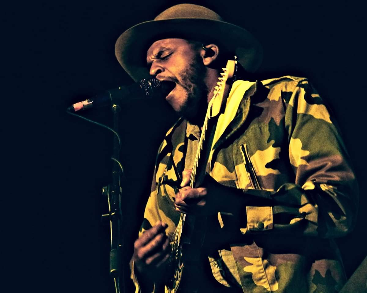 #SudaneseAmerican <a href="/Sinkane/">SinKane</a> performed Saturday night with #Sudan on the mind at #Berklee's <a href="/redroom939/">Red Room @ Cafe 939</a> in #Boston.

#Sinkane #SudanMusic #Redroom939 #BerkleeMusic #BerkleeCollege
#BostonMusicScene #BostonMusic #ConcertPhotography #GigPhotography #CanonPhoto