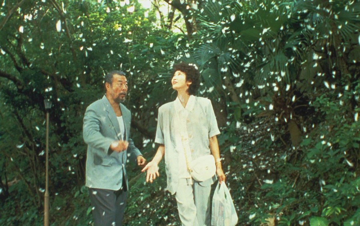 Yiran33's tweet photo. What does summer look like with snow? I don't think I've seen this before in my real life. At lease film sometimes can help to make dream come true! Hope to see you at #UoBRPC19 on Wednesday! Can't wait to tell more about what I've learned from the women in film💃@UoBGradSchool https://t.co/6PQpSB7RWE