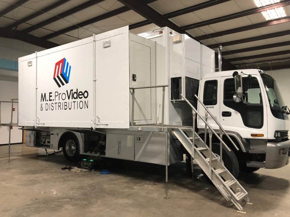 CustomMobileM's tweet image. Say 👋🏼 to our newest truck! “Tommy” will be working on the east coast this Fall #livesports #mepro #production