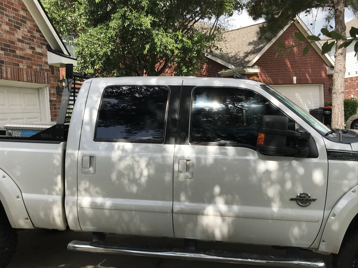 Rvinylcom's tweet photo. https://t.co/m4NH95rzAC Purchased Number: PT-FRD-F250-99 Ford F-250 1999-2014 Pillar Post. Installation was easy and turned out great! #Rvinyl #PillarTrim #PillarPosts #Ford #F250 #Rtrim https://t.co/h62fzl9Fgu