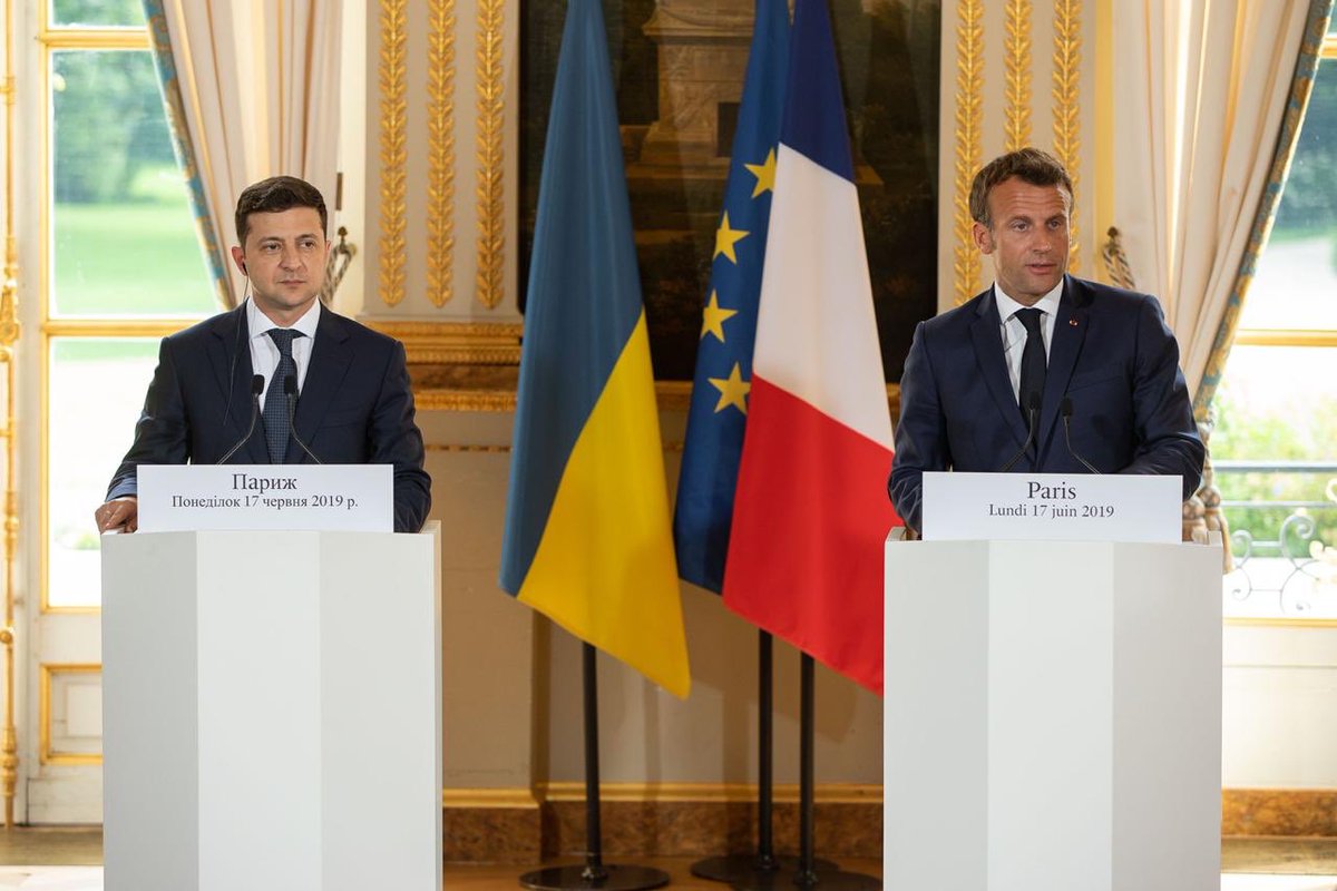IuliiaMendel's tweet image. "Russia must comply with the International Tribunal's ruling &amp;amp; release 24 Ukrainian sailors. I believe in this," President @ZelenskyyUa said in Paris on a meeting with @EmmanuelMacron