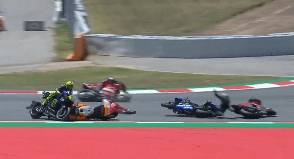 thelastcornerit's tweet photo. #MotorRadio | LIVE STREAMING - #MotoGP #CatalunGP 2019. Ospiti di oggi: Ivan Avella e Gianluca Baratto
Aspettiamo le vostre domande a #MotorSportIT https://t.co/33z63hTfzV https://t.co/NIdkHh3I1i