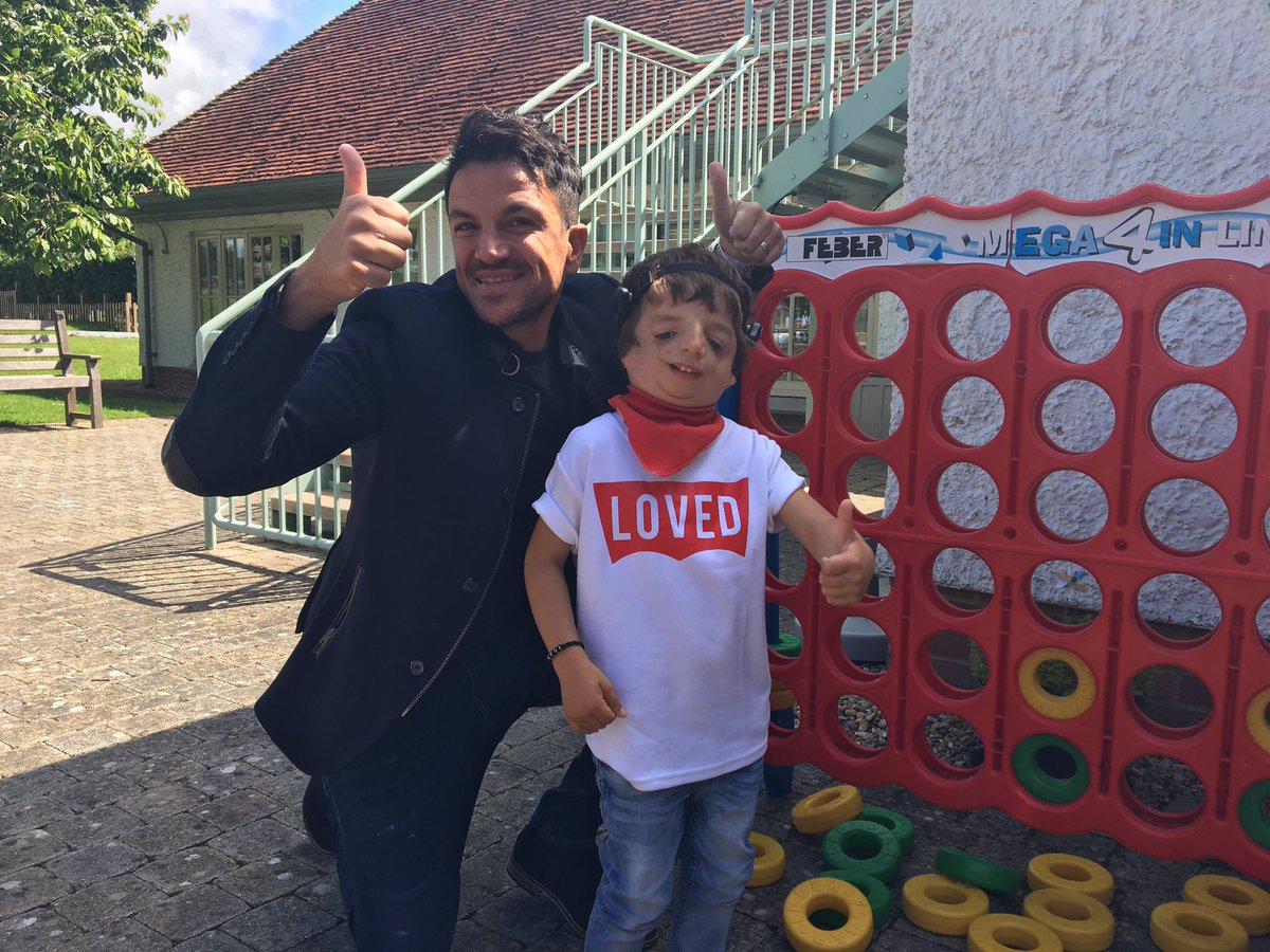 ChestnutSussex's tweet photo. Today was certainly fun &amp; games at Chestnut Tree House when our Patron @MrPeterAndre popped in to spend some time with the kids to celebrate the first day of #ChildrensHospiceWeek! For making memories. Celebrating #MomentsThatMatter ❤️ #ForTheNow @Tog4ShortLives https://t.co/NdyV1krnrz